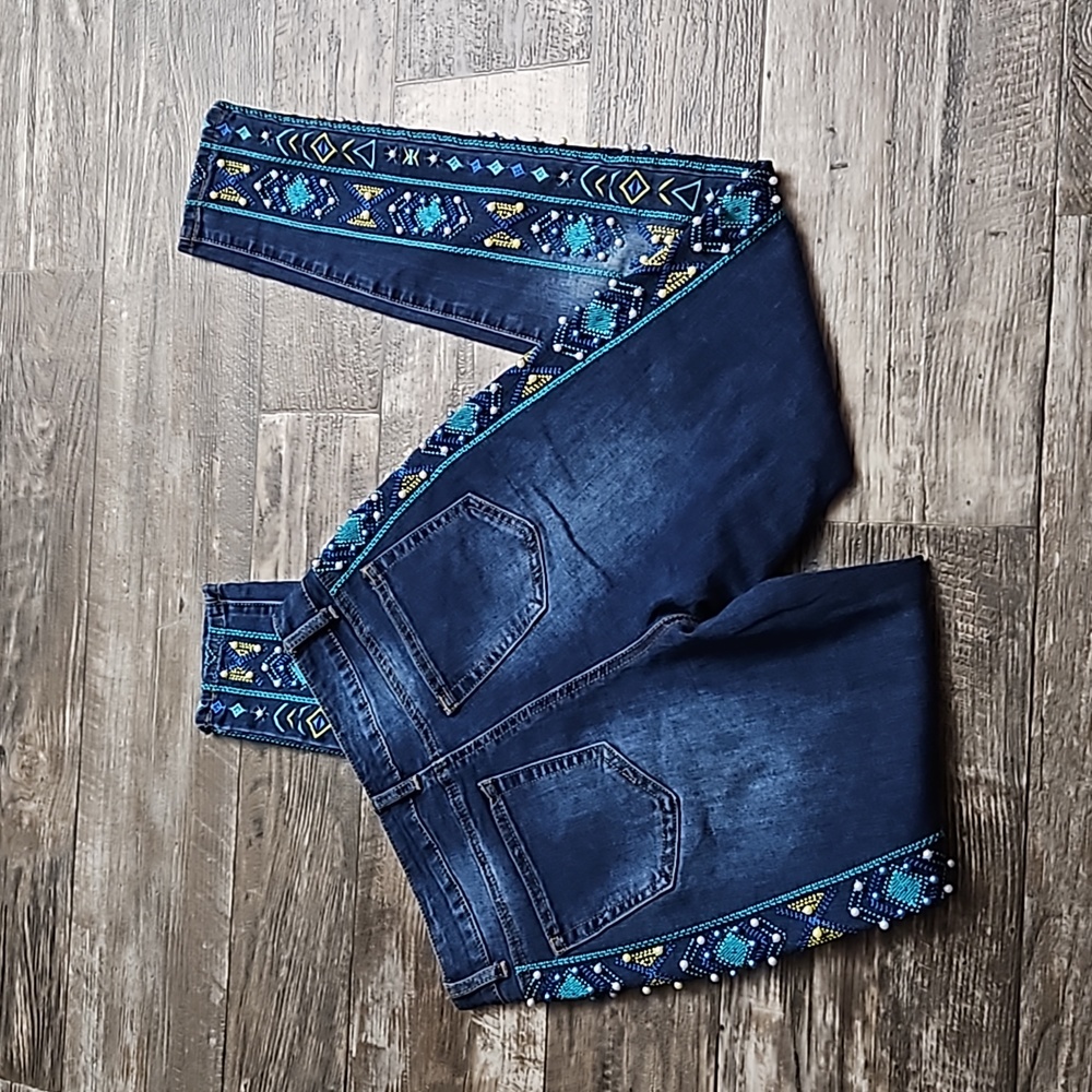 Stylish Blue Embroidered Women's Skinny Jeans - Picture 8 of 16